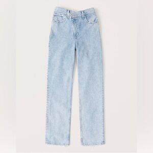 Abercrombie 90s Straight Ultra High Rise